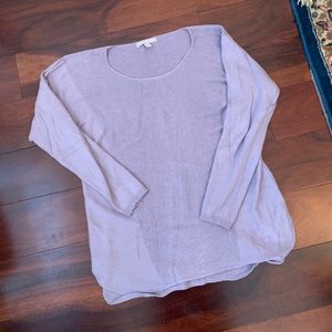 Light weight sweater